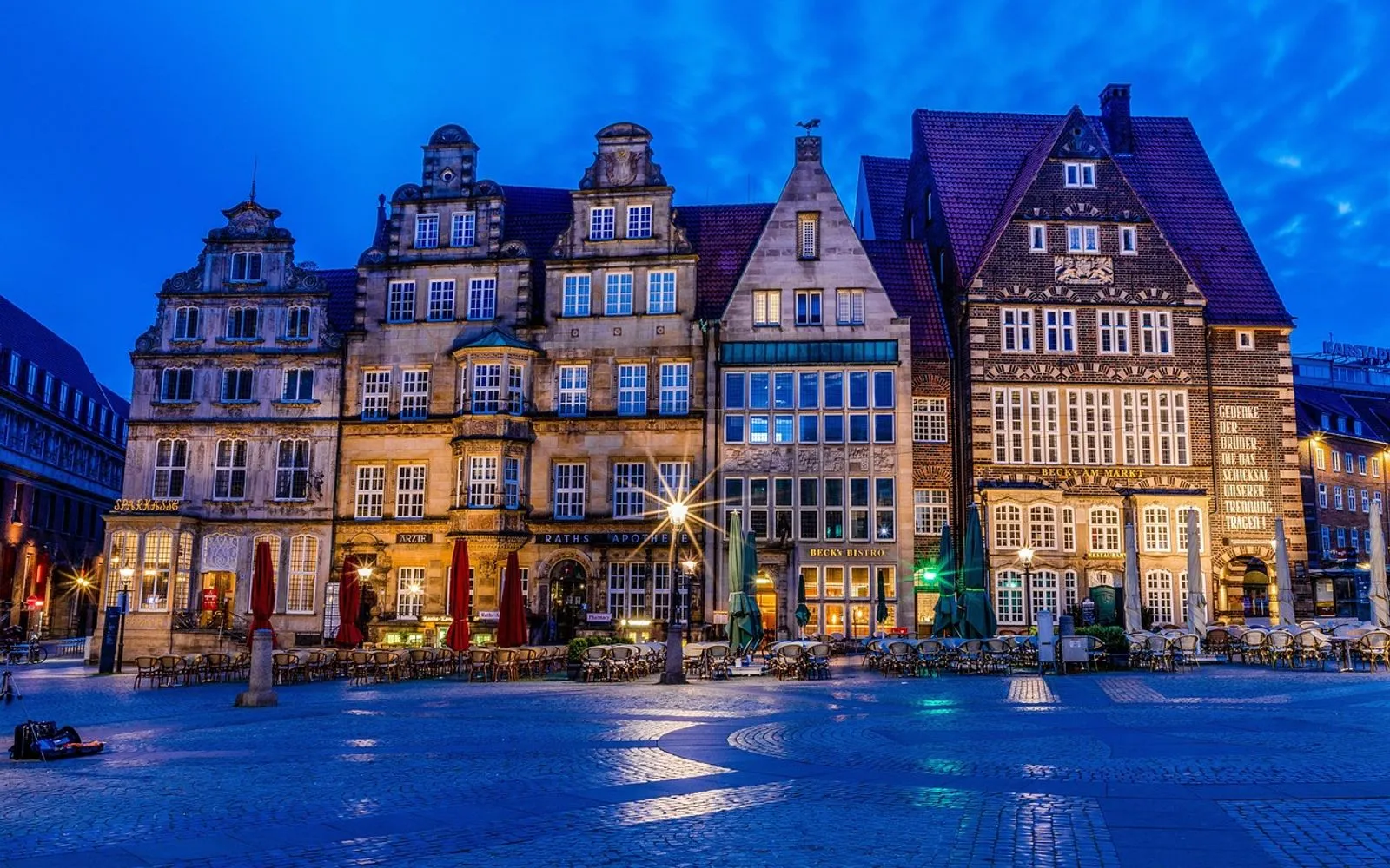 bremen, marketplace, blue hour, roland, old town, buildings, facade, street lights, lights, square, town square, landmark, historical, architecture, outdoors, tourist attraction, germany, city, twilight, bremen, bremen, bremen, bremen, bremen, germany, germany, germany, germany