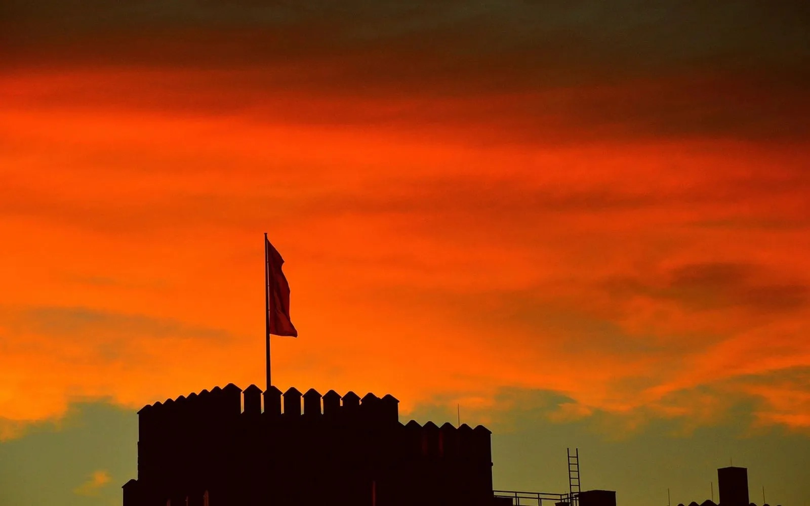sunset, dawn, dusk, mac wallpaper, 4k wallpaper 1920x1080, eve, laptop wallpaper, wallpaper 4k, silhouette, nature, tower, beautiful wallpaper, 4k wallpaper, full hd wallpaper, cool backgrounds, heaven, windows wallpaper, banner, hd wallpaper, desktop backgrounds, castle, top, germany, free background, wallpaper hd, rust, europa park, free wallpaper, red, background
