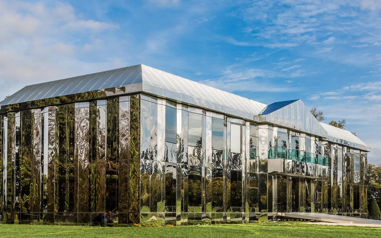 meaux, building, reflections, mirror, reflection, meaux, meaux, meaux, meaux, meaux