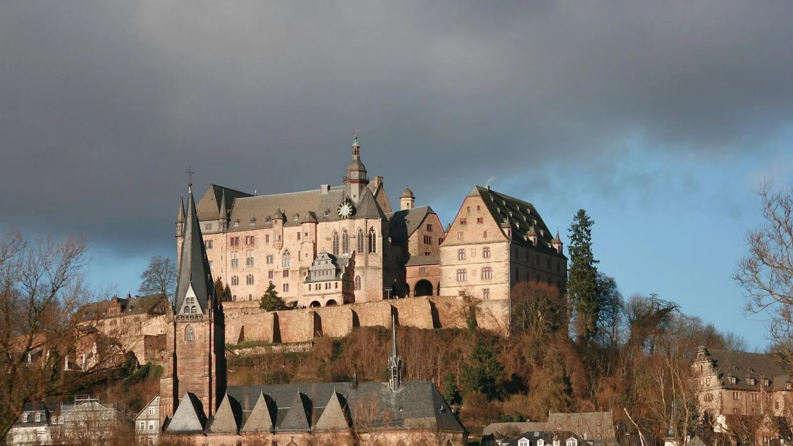 Flughafentransfer aus Mittelhessen: Gießen, Wetzlar und Marburg